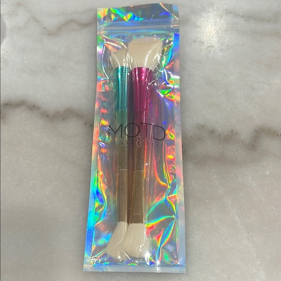 MOTD Dual-Ended Brush Face Set - Picture 2 of 4